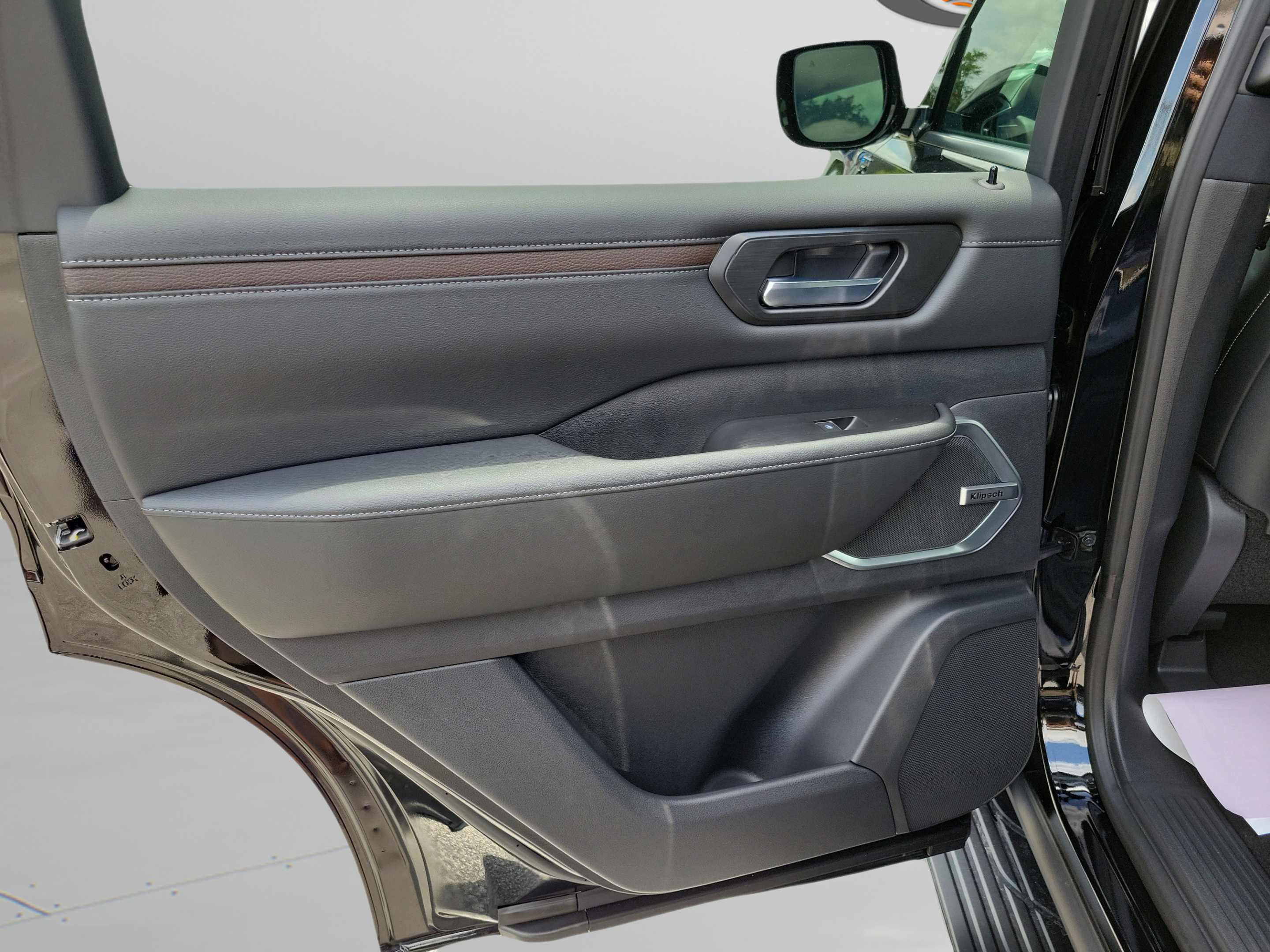 New 2026 Nissan Armada Platinum RWD image 9
