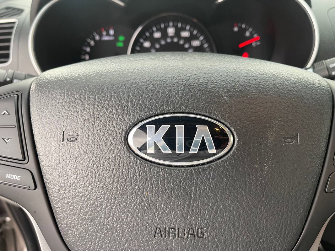 Used 2015 Kia Sorento LX image 30
