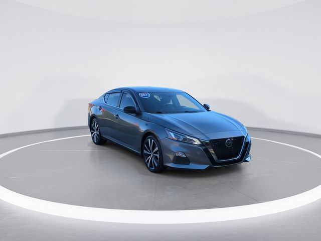 Used 2021 Nissan Altima 2.5 SR w/ SR Premium Package FWD image 2