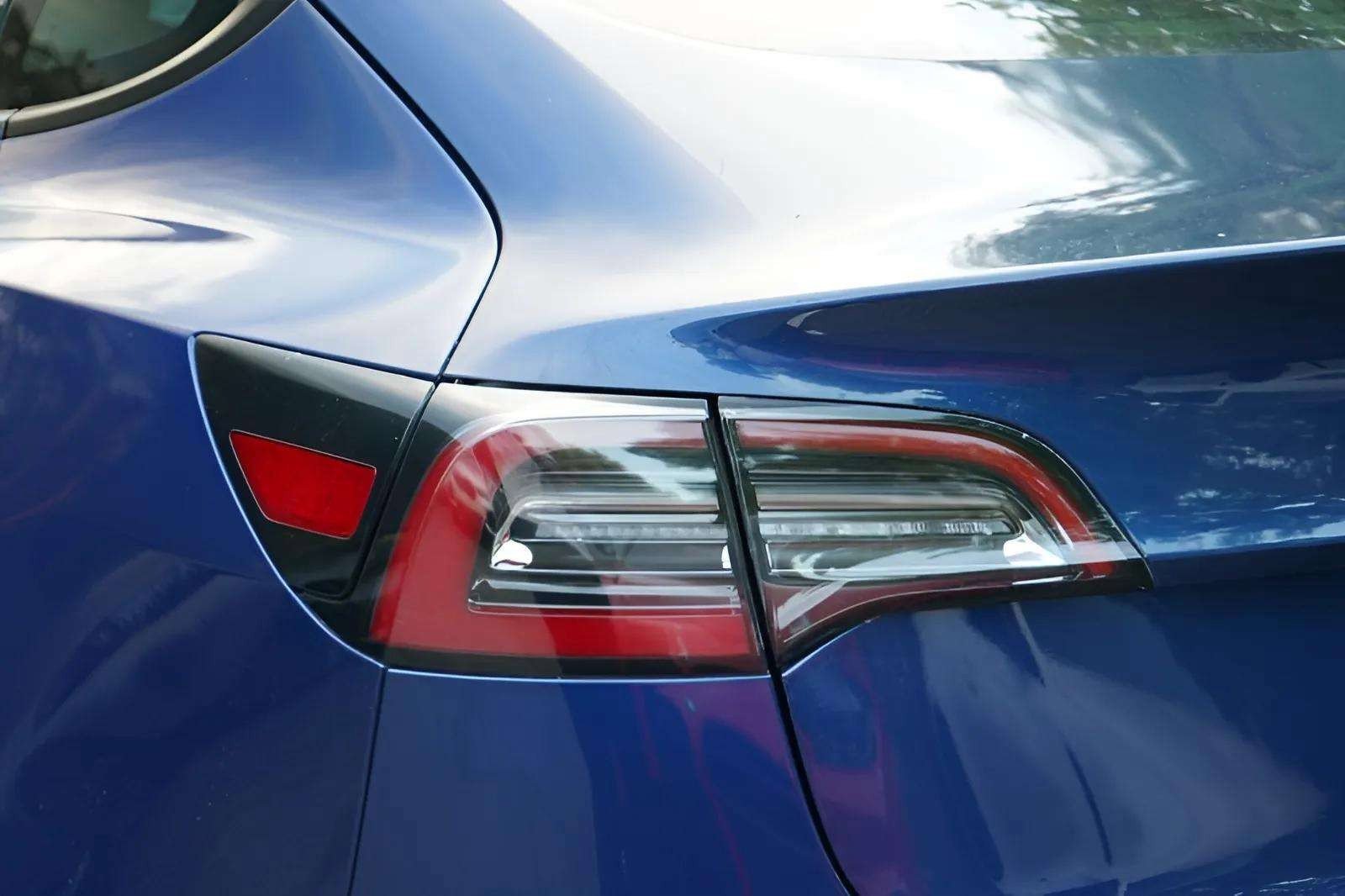 Used 2021 Tesla Model 3 Standard Range Plus image 19