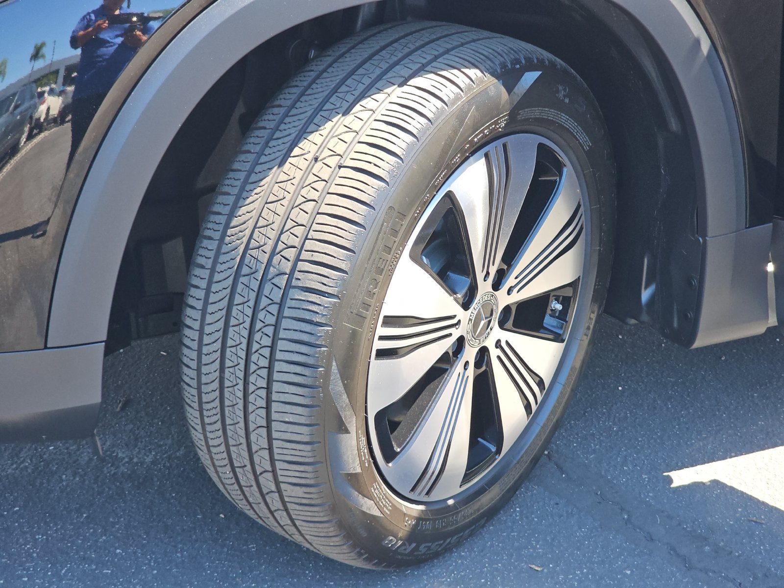Used 2023 Mercedes-Benz EQB 300 4MATIC image 34