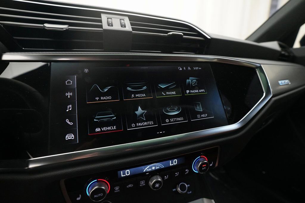 New 2025 Audi Q3 2.0T Premium Plus w/ Premium Plus Package image 6