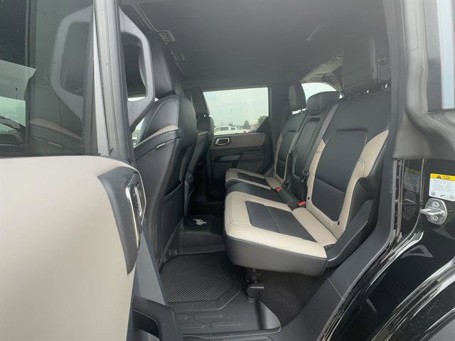Used 2024 Ford Bronco Wildtrak image 9