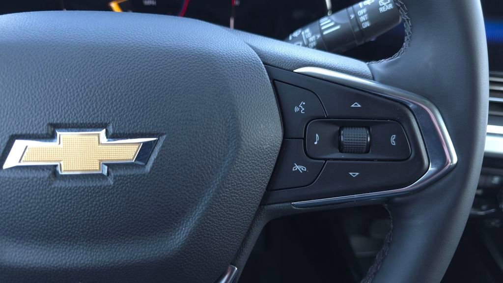 Used 2025 Chevrolet Trax LT w/ LT Convenience Package image 27