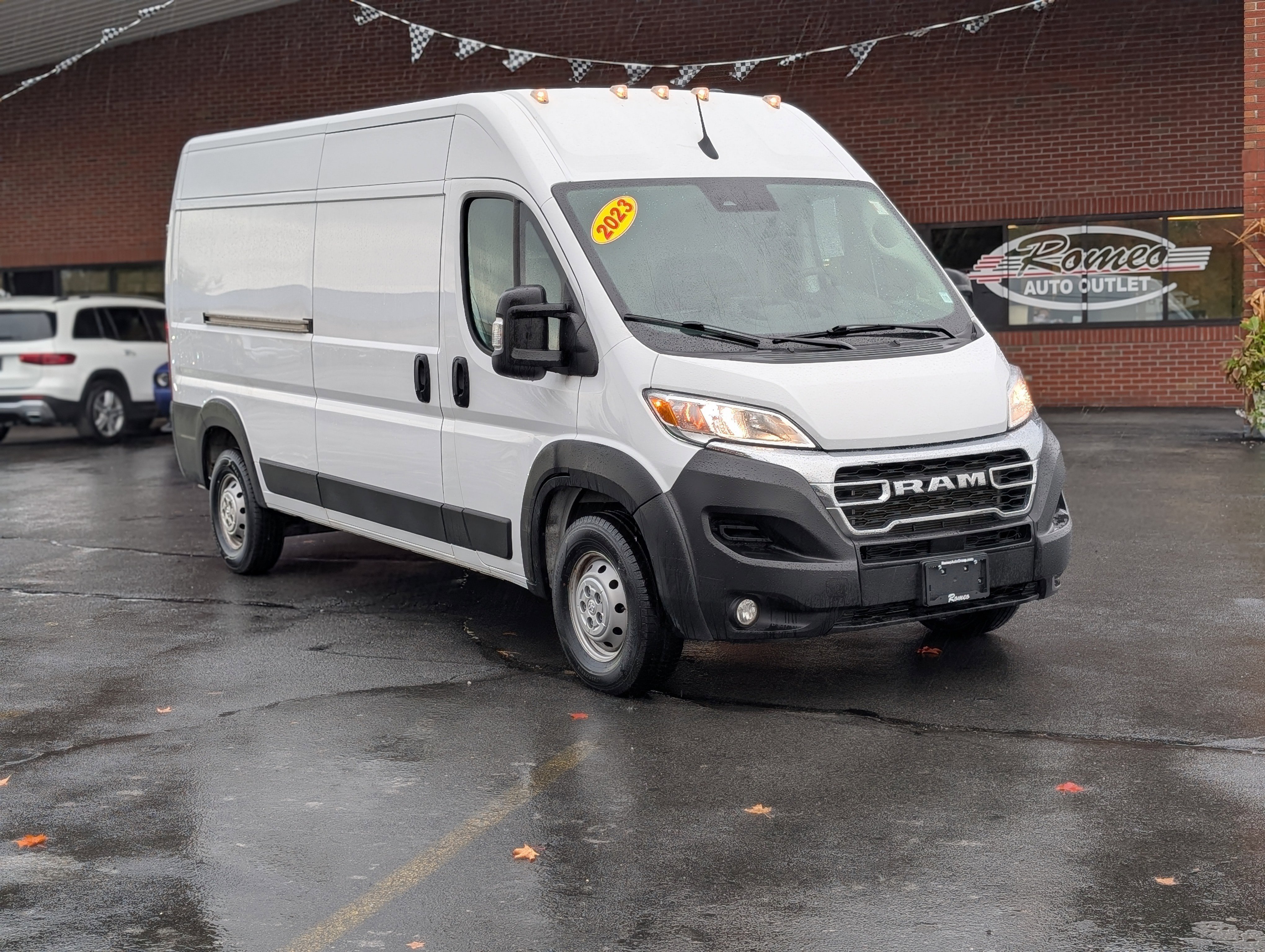 Used 2023 RAM ProMaster 2500 w/ Premium Appearance Group image 12