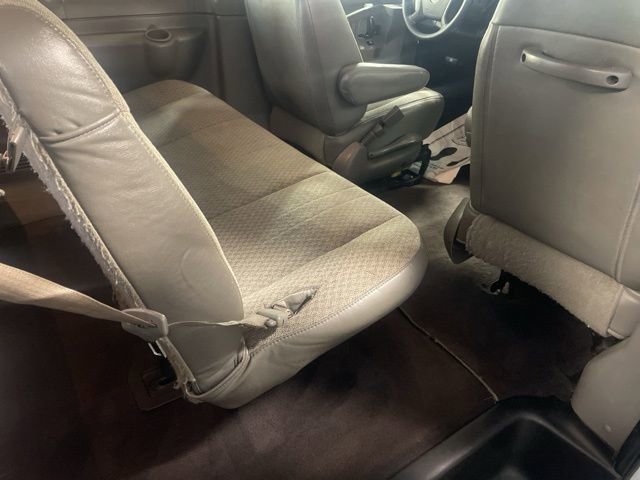 Used 2020 Chevrolet Express 3500 LT w/ LT Preferred Equipment Group RWD image 24
