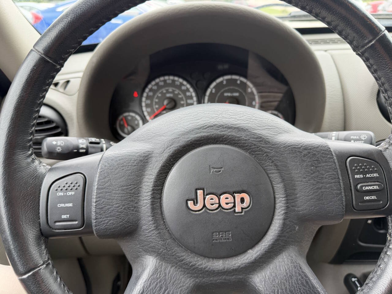 Used 2006 Jeep Liberty Sport AWD/4WD image 22