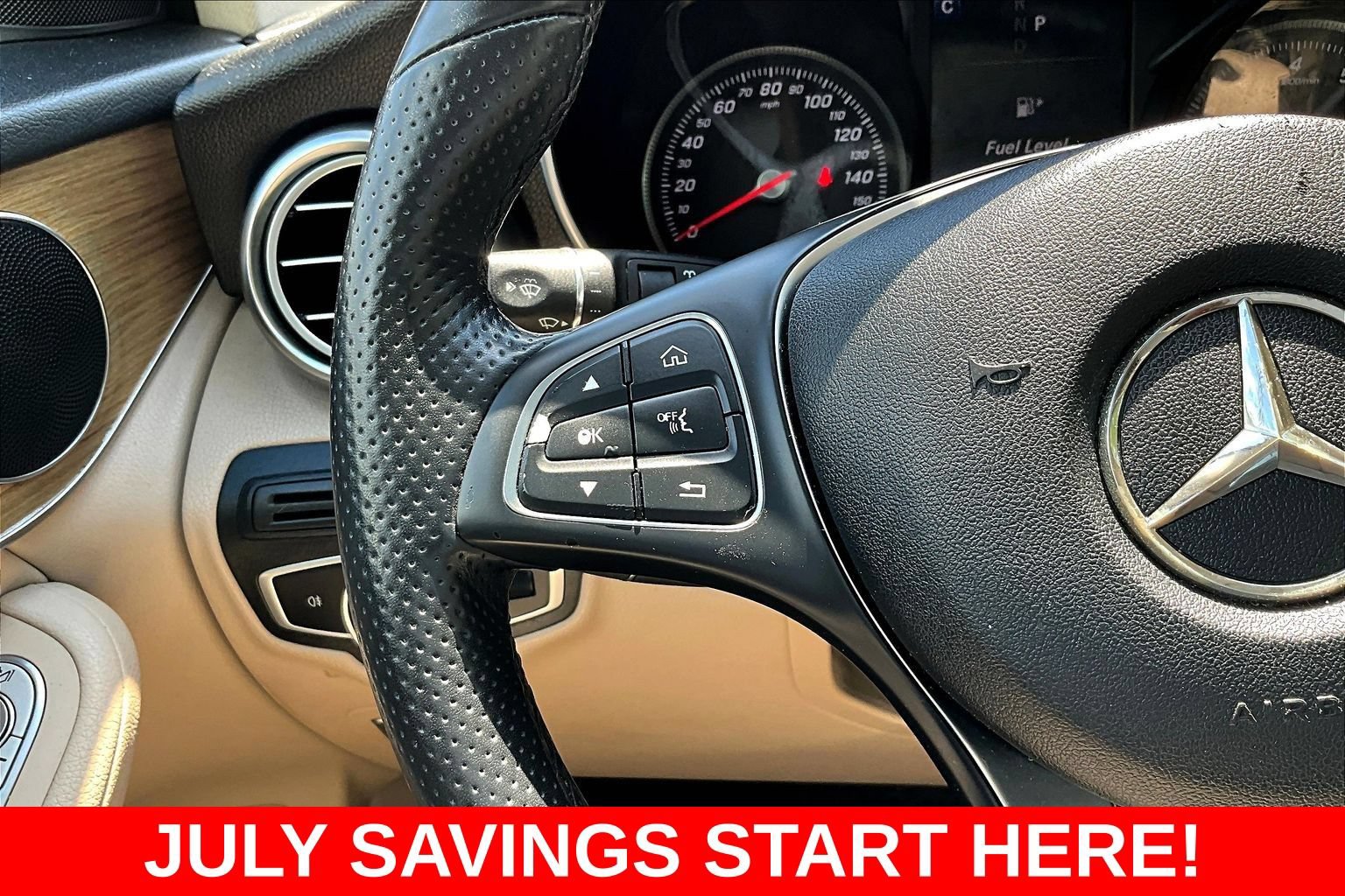 Used 2019 Mercedes-Benz GLC 300 4MATIC w/ Premium Package image 14