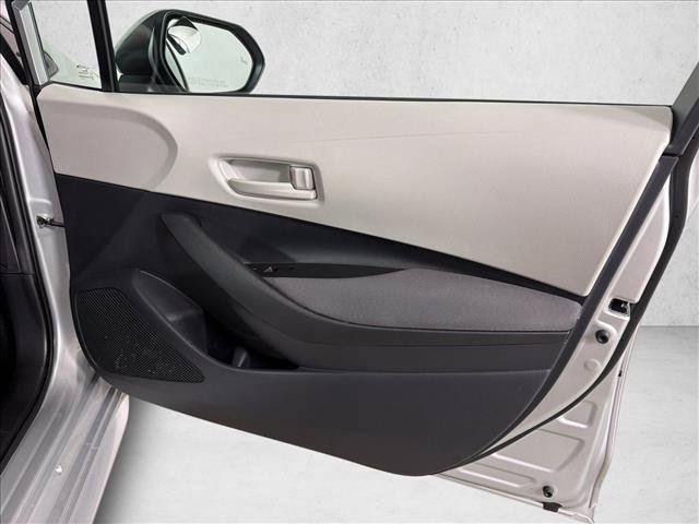 Used 2026 Toyota Corolla LE FWD image 14