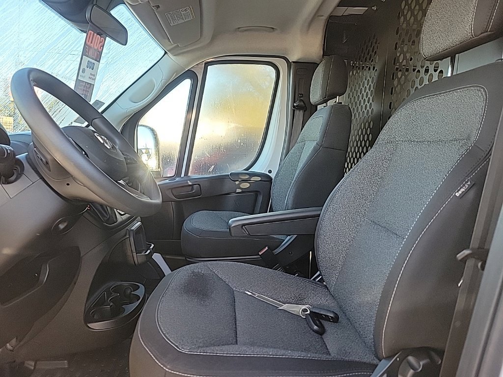 Used 2025 RAM ProMaster 2500 w/ U-Haul Equipment Group FWD image 6