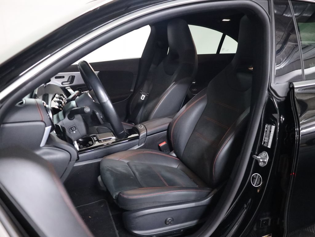Used 2023 Mercedes-Benz CLA 250 4MATIC image 33