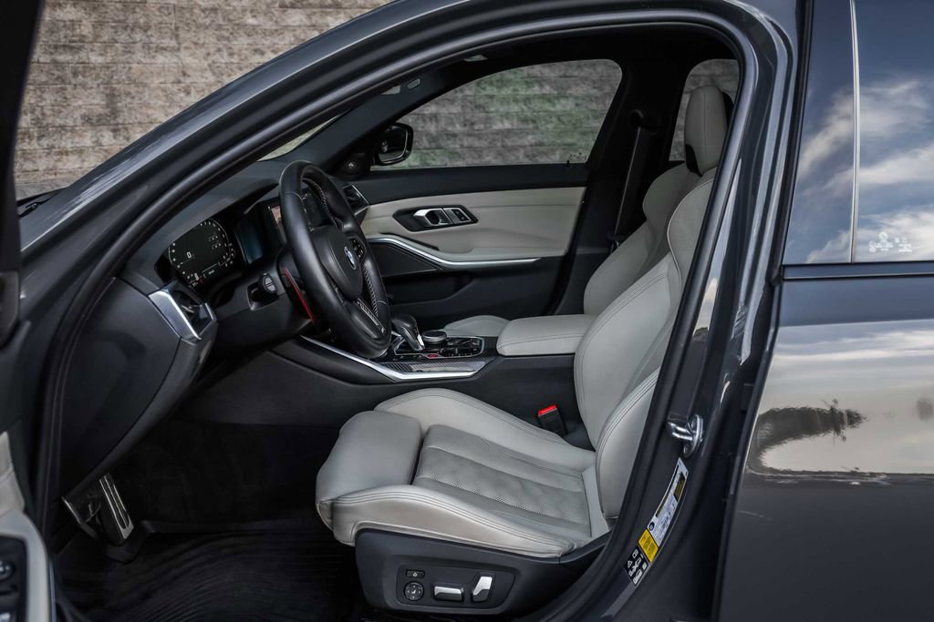 Used 2022 BMW M3 Competition w/ M Carbon Exterior Package image 23