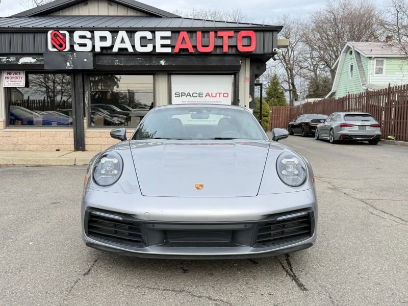 Used 2023 Porsche 911 Carrera T image 2
