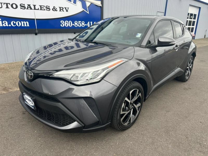 Used 2021 Toyota C-HR XLE FWD image 2