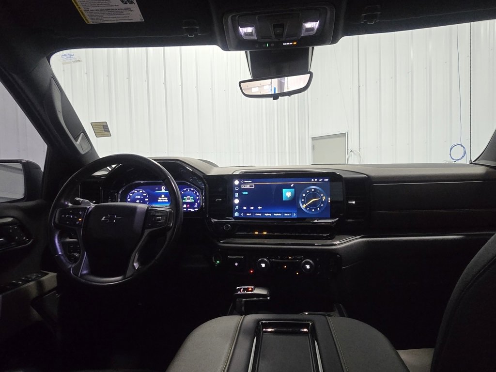Used 2022 Chevrolet Silverado 1500 ZR2 w/ Technology Package image 24