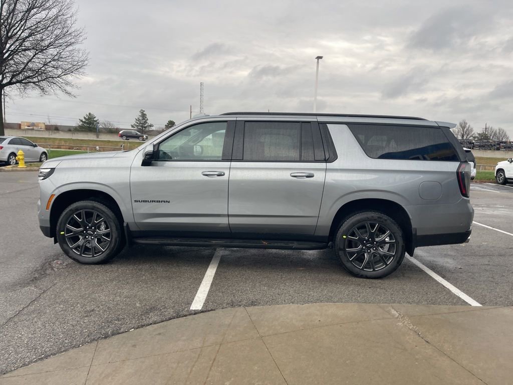 New 2026 Chevrolet Suburban RST w/ Comfort Package AWD/4WD image 6