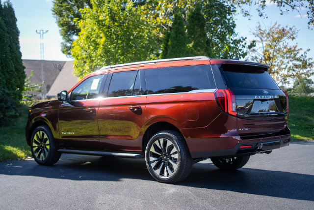 New 2027 Ford Expedition Max Platinum AWD/4WD image 7