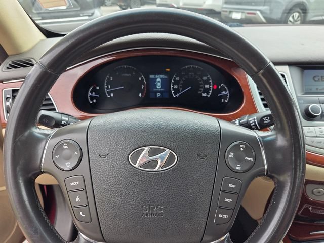 Used 2012 Hyundai Genesis 3.8 RWD image 23
