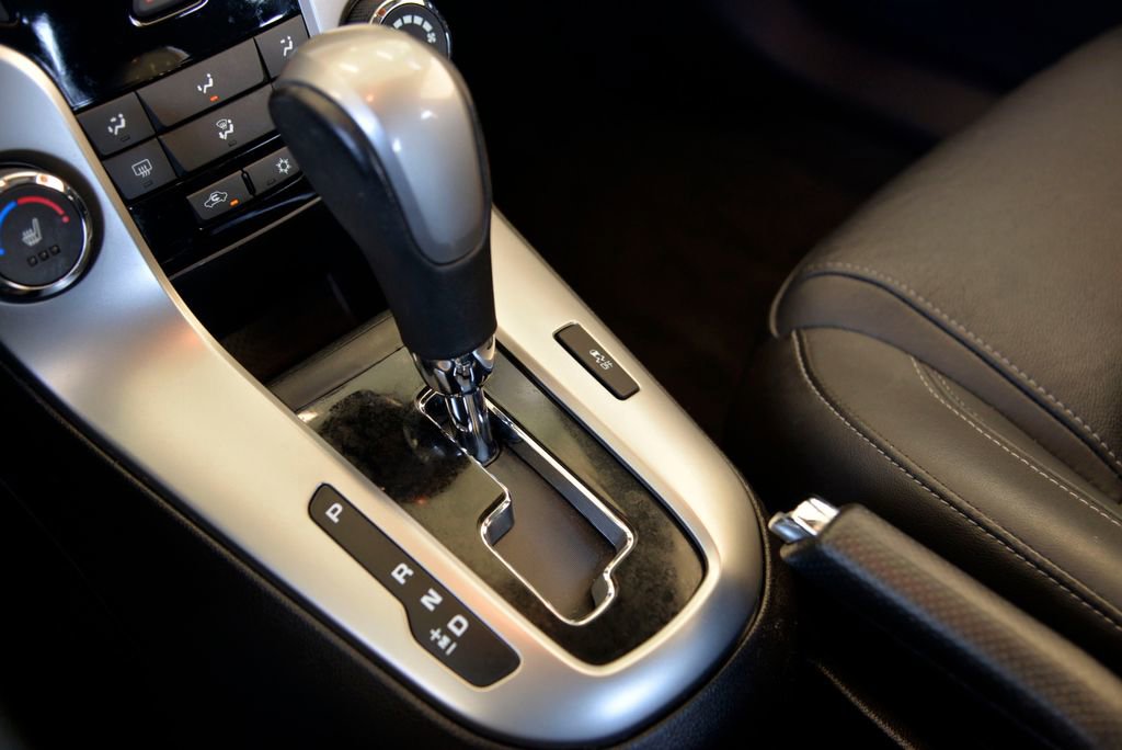 Used 2015 Chevrolet Cruze LT w/ Sun, Sound and Sport Package image 26