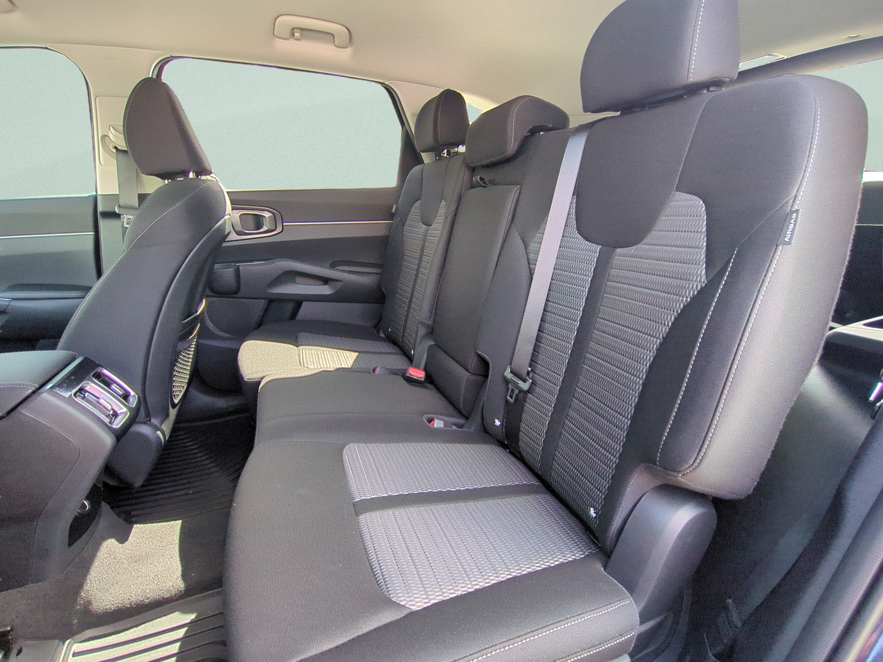 New 2026 Kia Sorento LX FWD image 19