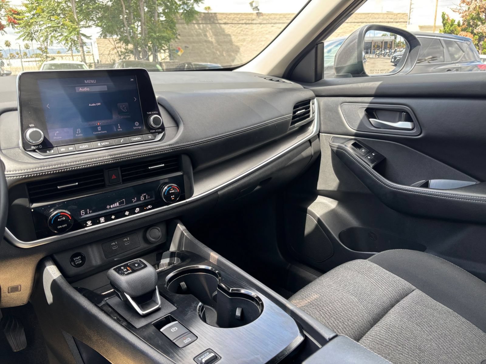 Used 2025 Nissan Rogue SV FWD image 37