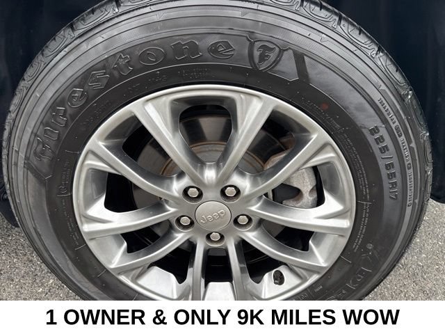Used 2020 Jeep Cherokee Latitude Plus AWD/4WD image 12