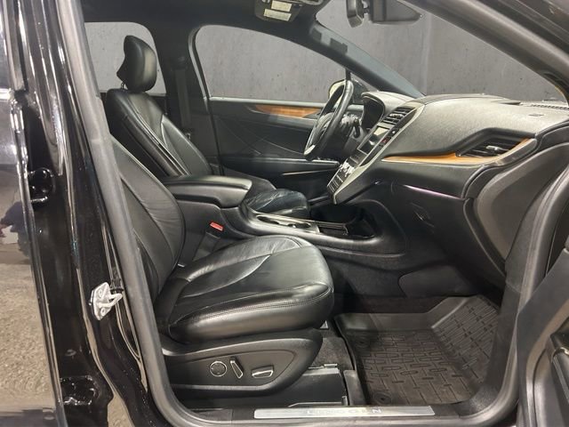 Used 2019 Lincoln MKC Select w/ Vista Value Package AWD/4WD image 20