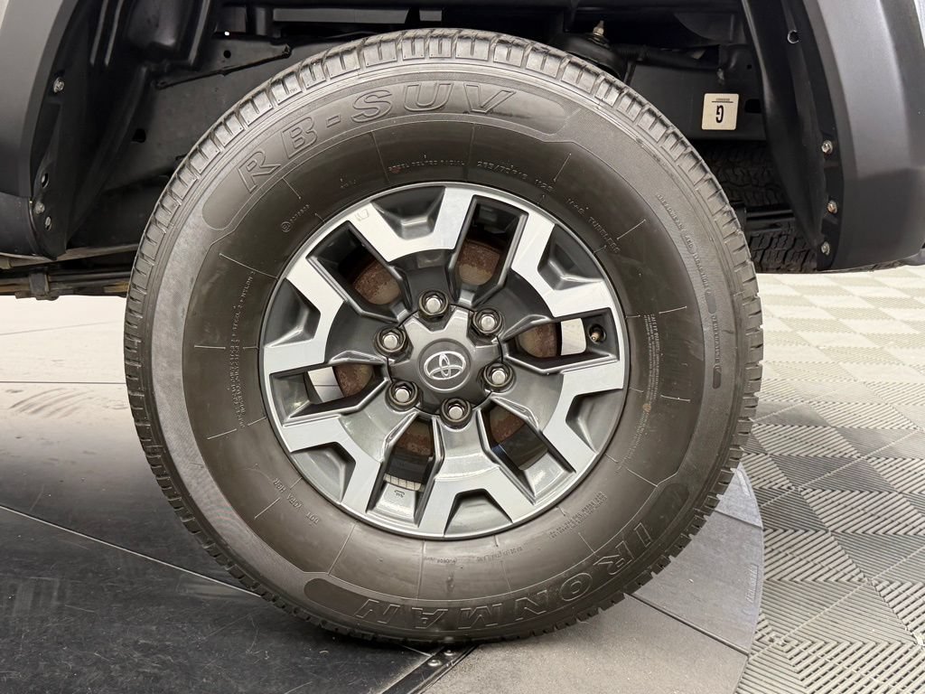 Certified 2021 Toyota Tacoma TRD Off-Road w/ Technology Package AWD/4WD image 16