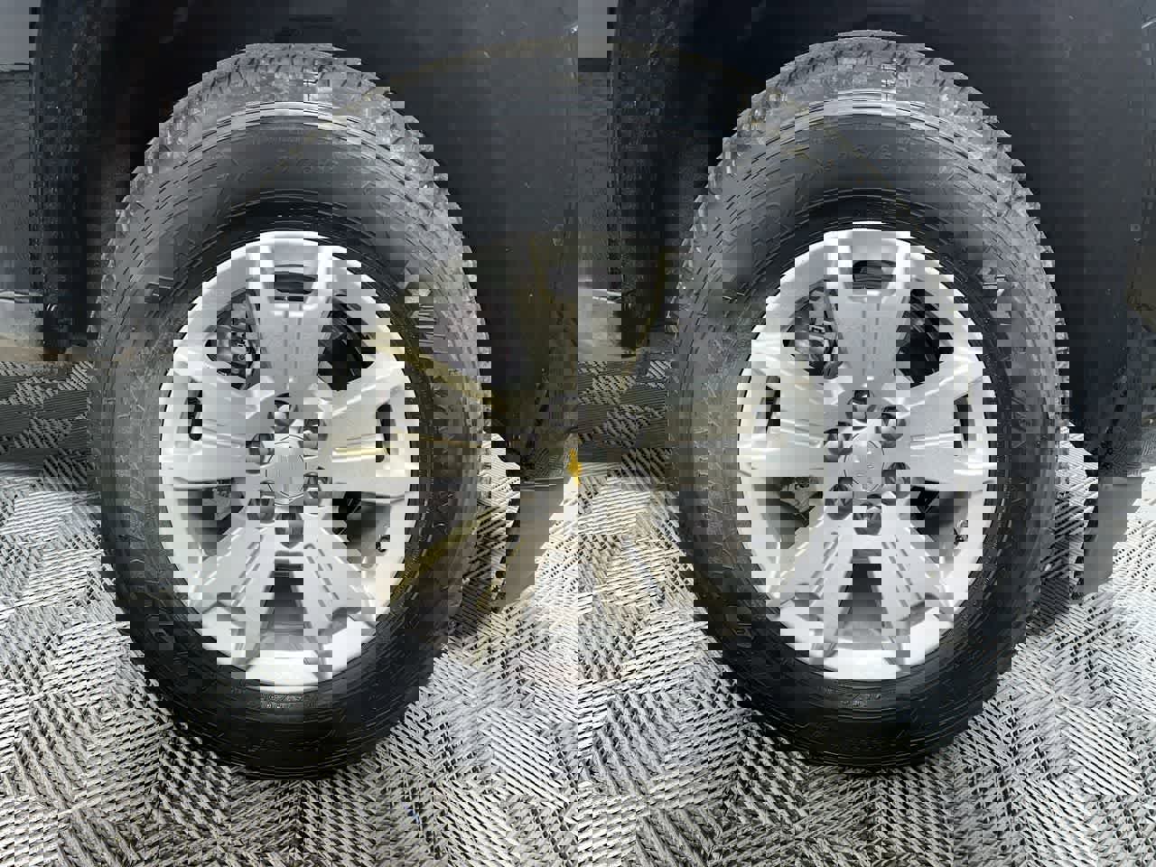 Used 2022 Chevrolet Colorado LT w/ Fleet Safety Package image 10