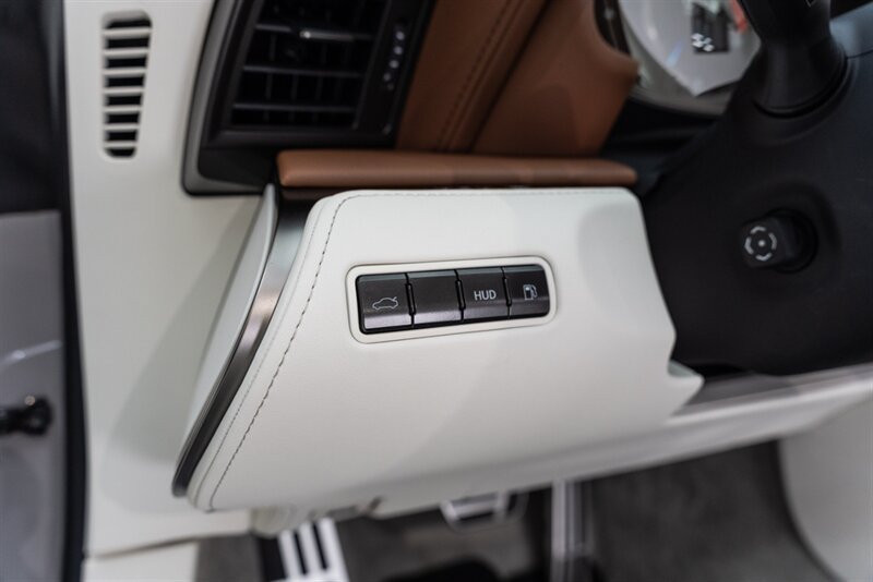 Used 2026 Lexus LC 500 Convertible w/ Inspiration Series RWD image 89