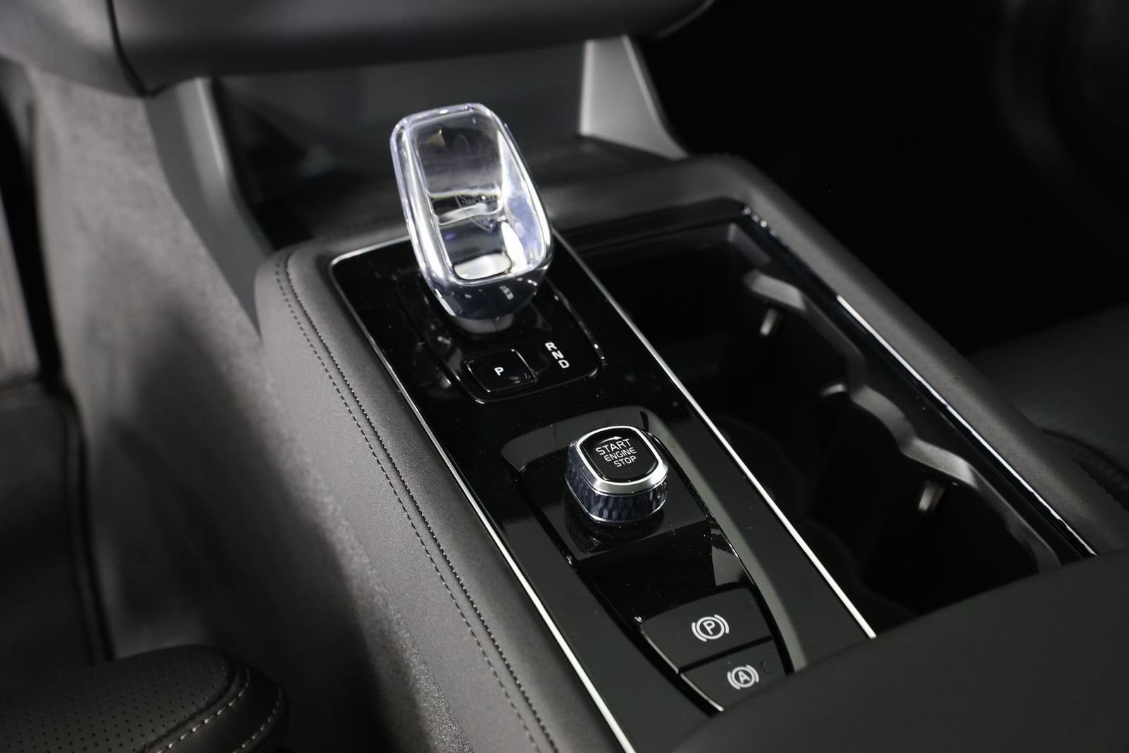 New 2026 Volvo XC90 T8 Ultra w/ Protection Package AWD/4WD image 7