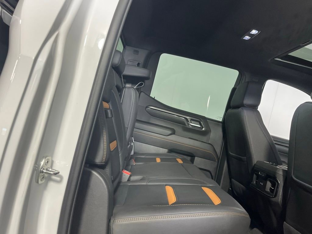 Used 2024 GMC Sierra 1500 AT4 w/ Technology Package image 28