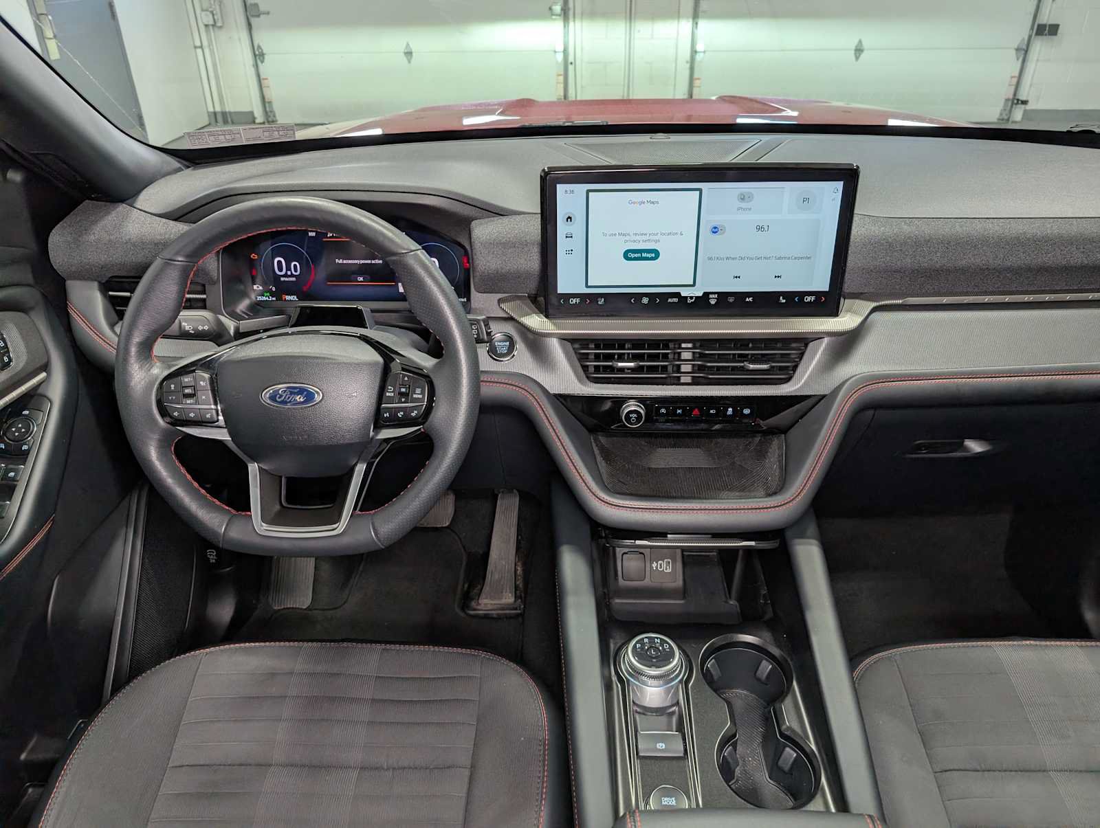 Used 2025 Ford Explorer ST-Line w/ ST-Line Street Pack AWD/4WD image 17