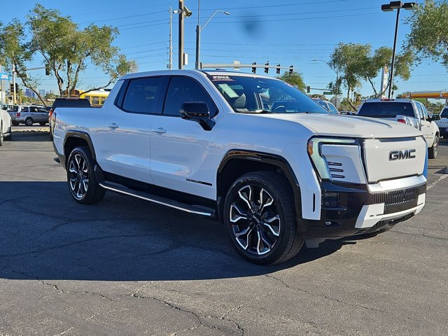 Used 2025 GMC Sierra EV Denali AWD/4WD image 3