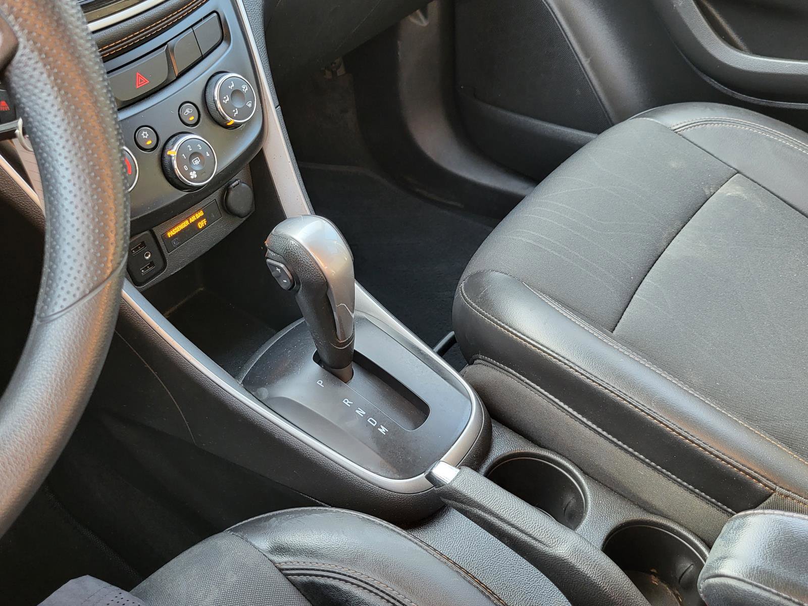 Used 2021 Chevrolet Trax LT image 29