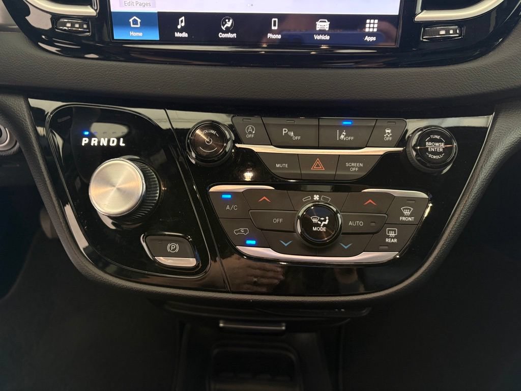 Used 2025 Chrysler Pacifica Select FWD image 12