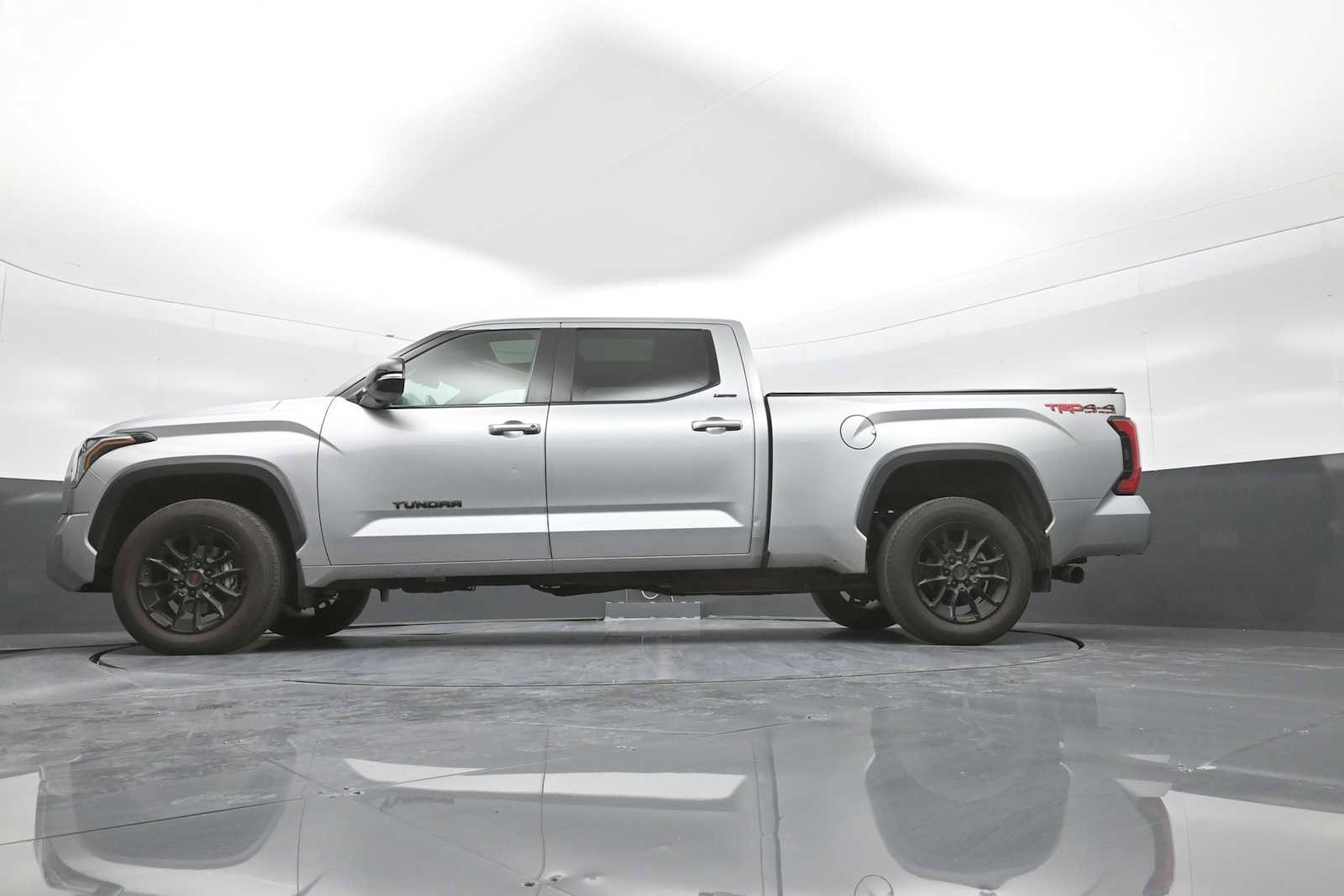 Used 2025 Toyota Tundra Limited w/ TRD Off-Road Package AWD/4WD image 34