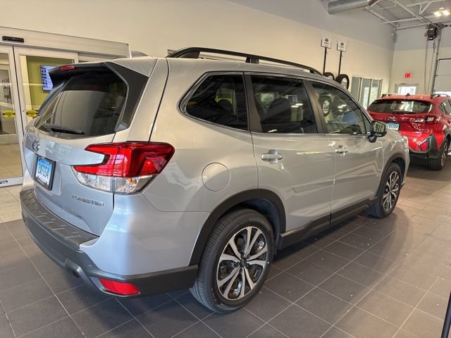 Used 2019 Subaru Forester Limited AWD/4WD image 15