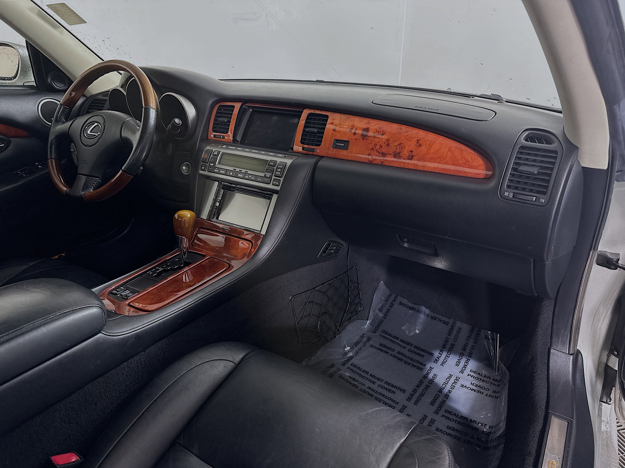 Used 2003 Lexus SC 430 Convertible image 26