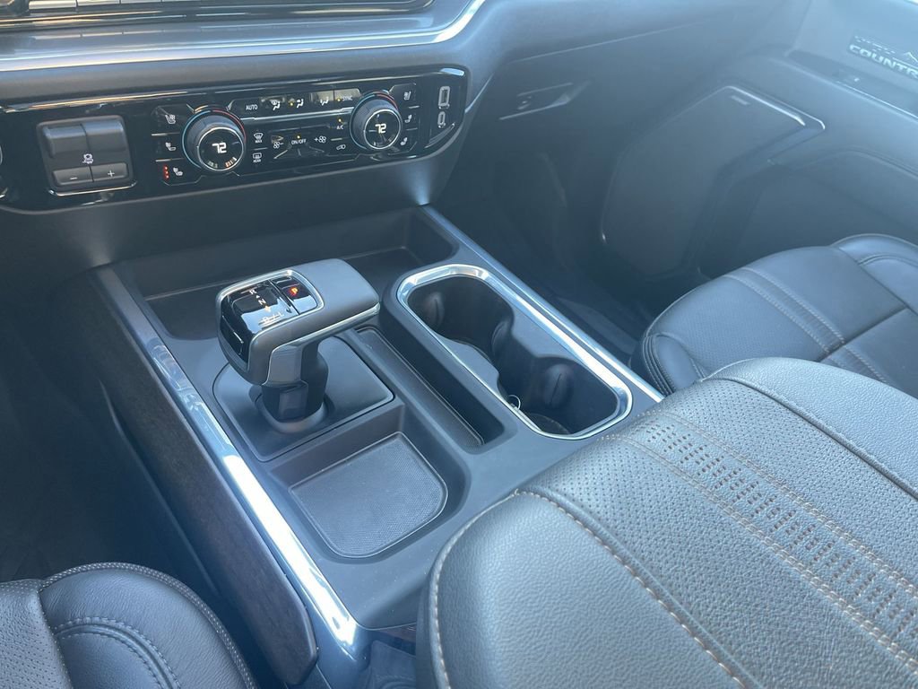 Used 2024 Chevrolet Silverado 1500 High Country w/ High Country Premium Package image 32