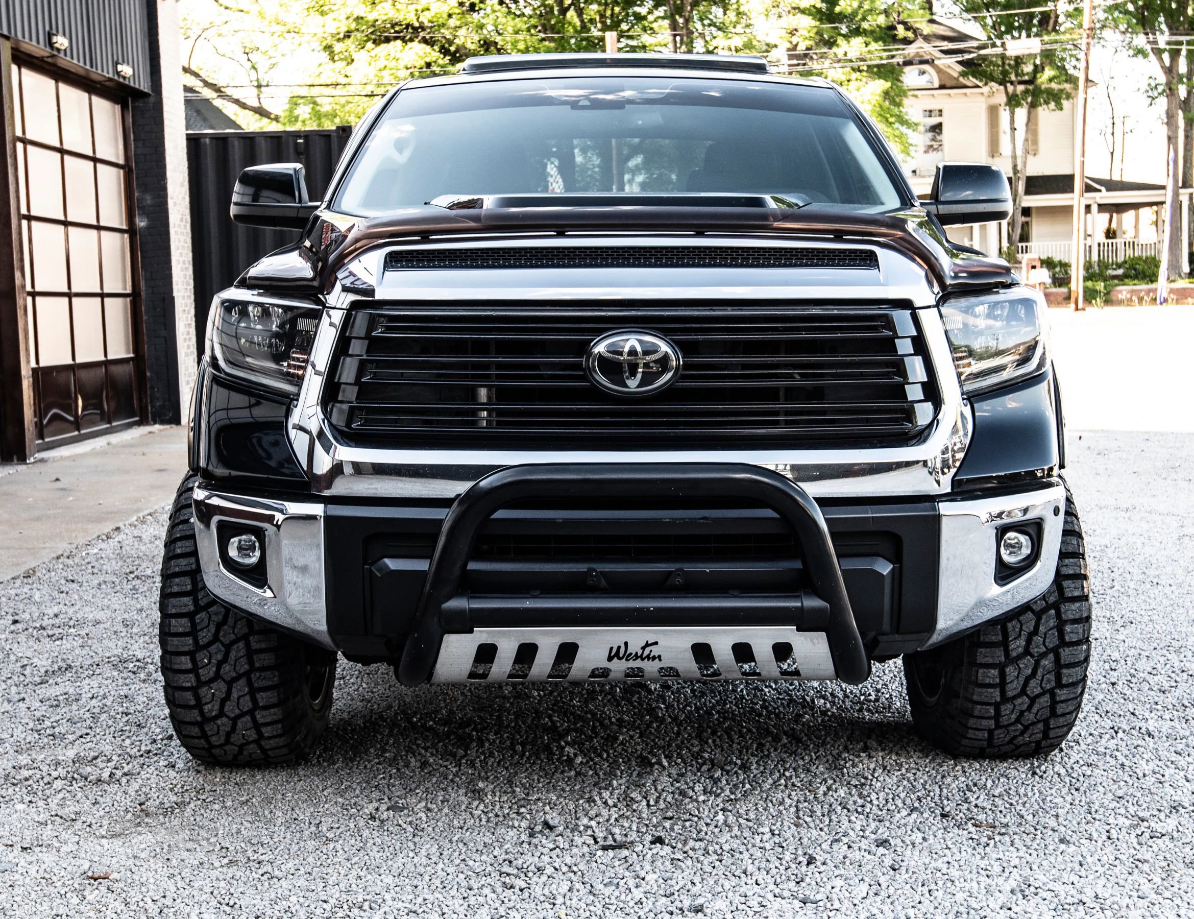 Used 2020 Toyota Tundra Limited w/ Limited Premium Package AWD/4WD image 16