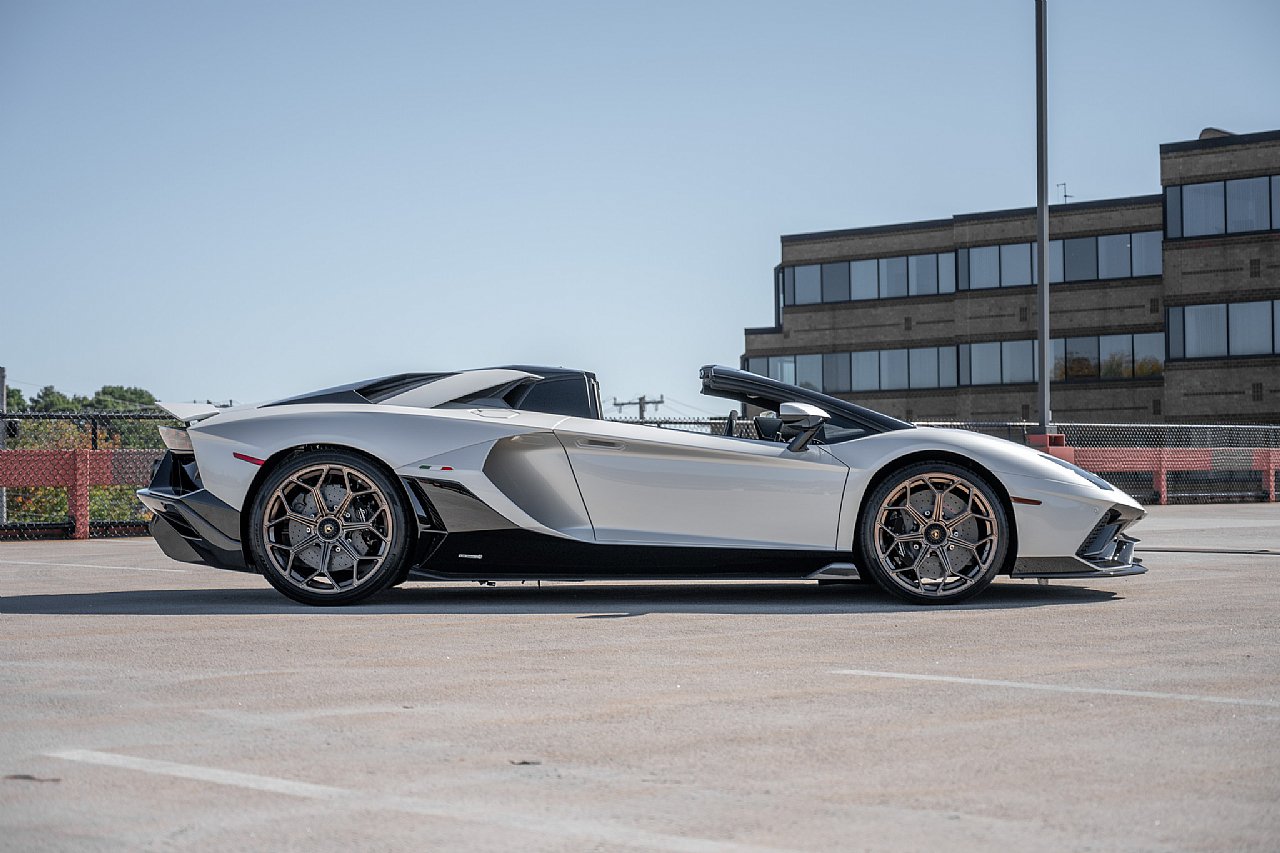 Used 2022 Lamborghini Aventador LP 780-4 Ultimae AWD/4WD image 6