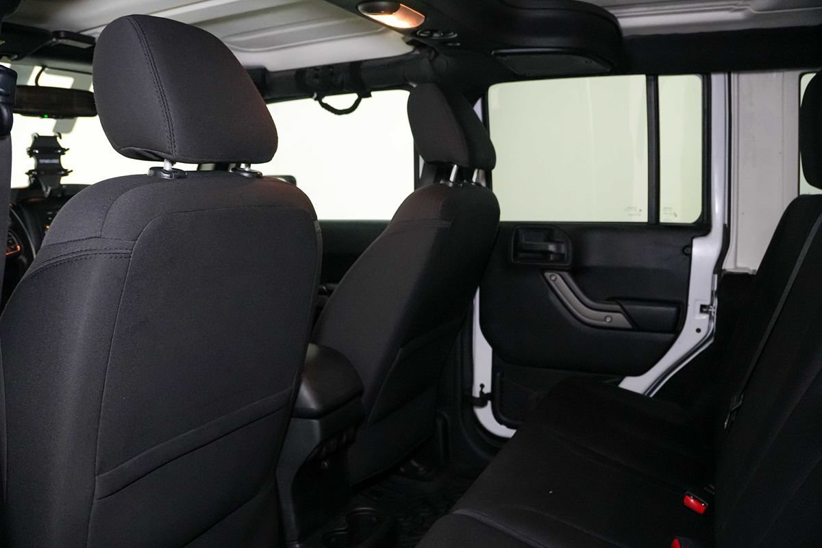 Used 2017 Jeep Wrangler Unlimited Sport w/ Quick Order Package 24S AWD/4WD image 20