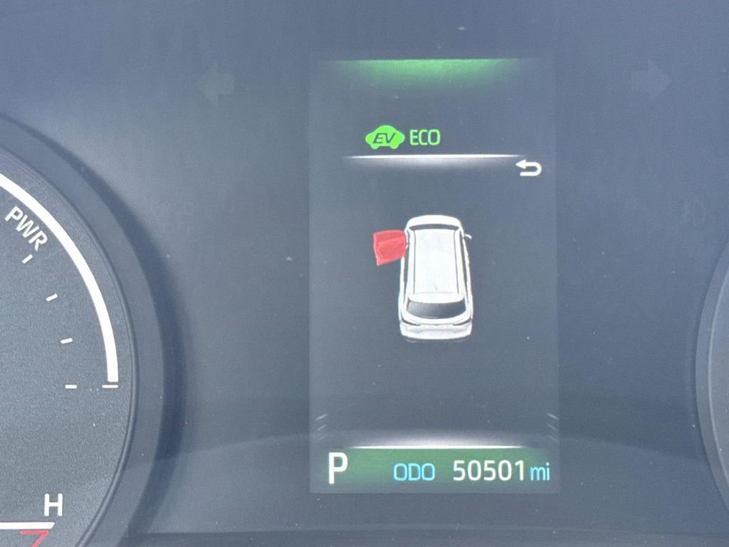 Used 2023 Toyota Sienna XLE image 39