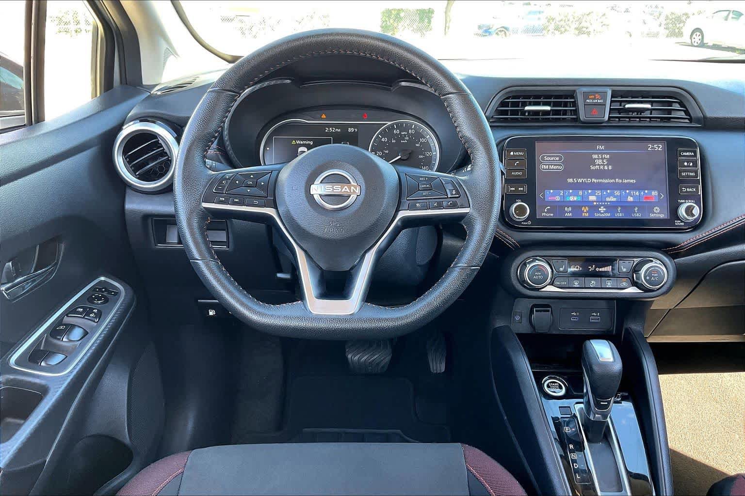 Used 2024 Nissan Versa SR FWD image 7
