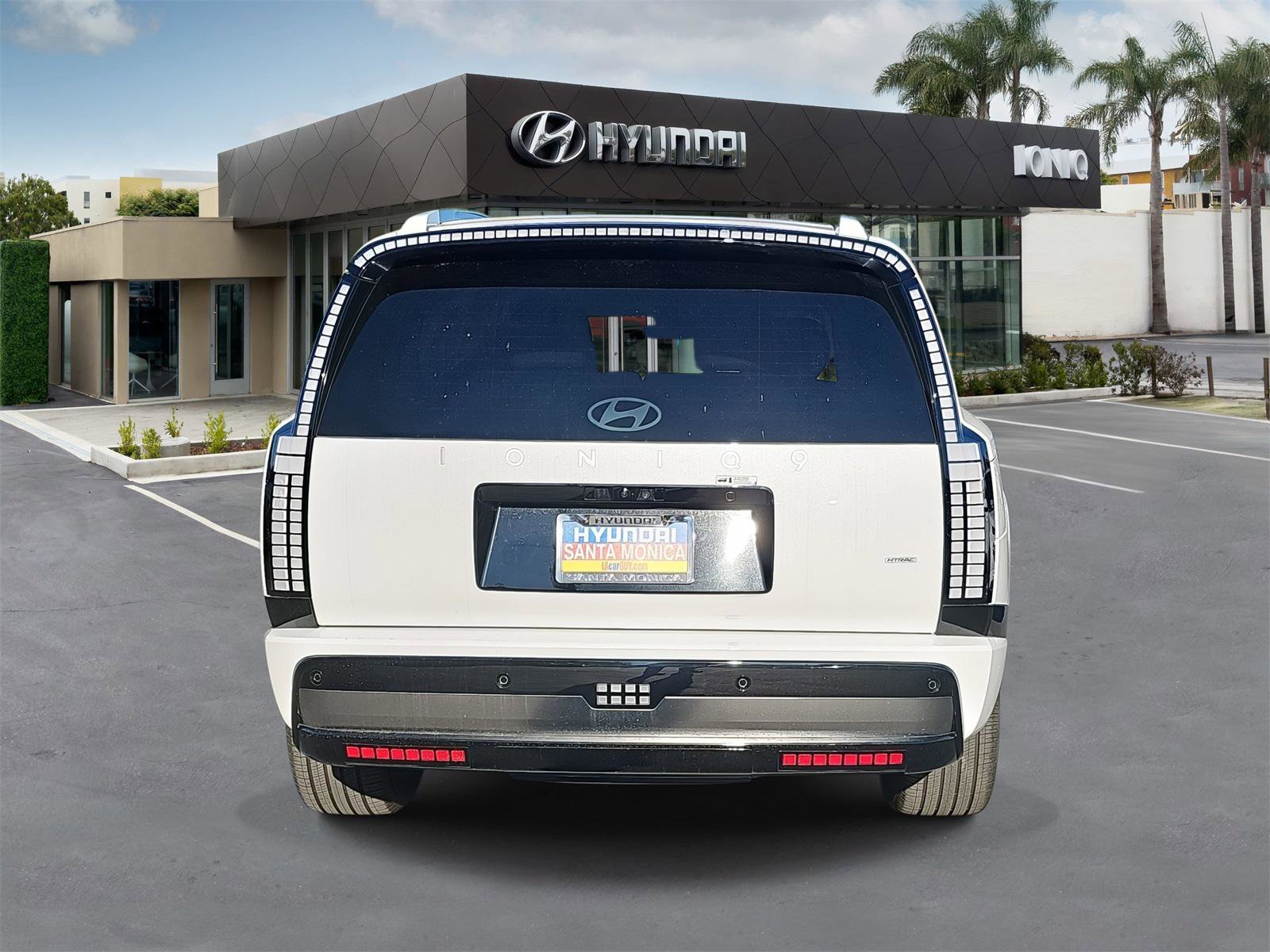 New 2026 Hyundai Ioniq 9 Calligraphy image 4