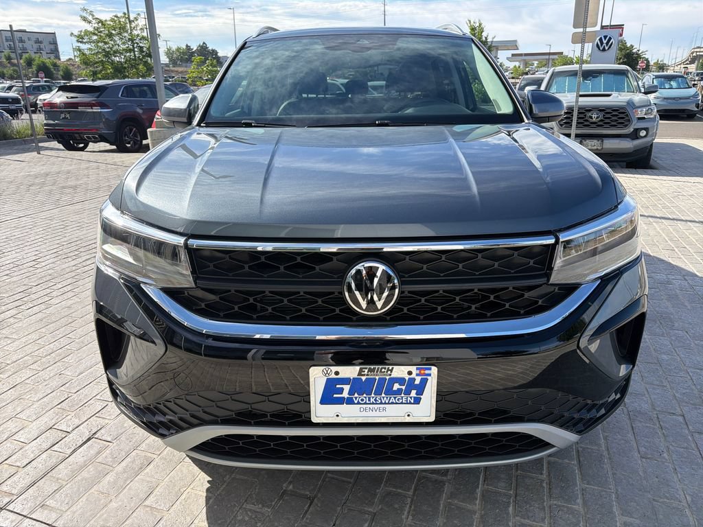 Certified 2023 Volkswagen Taos SE w/ Panoramic Sunroof Package AWD/4WD image 10