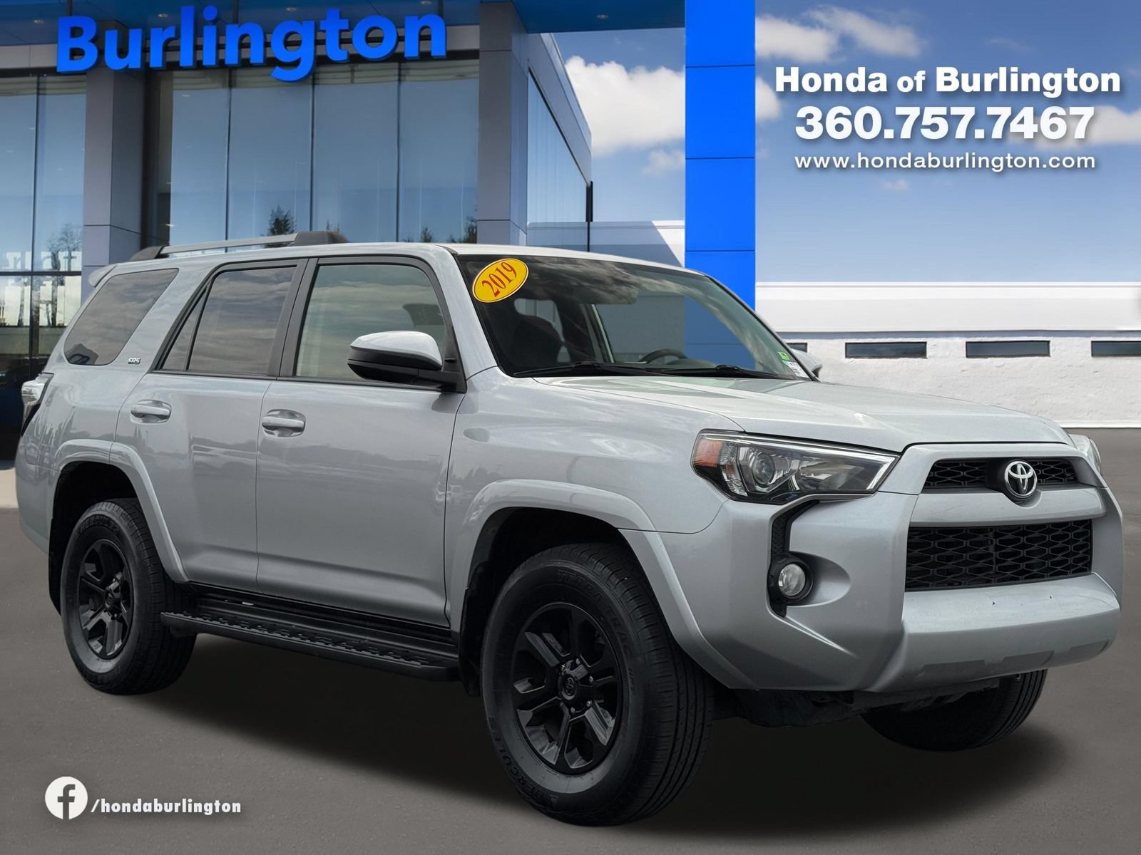 Used 2019 Toyota 4Runner SR5 AWD/4WD image 8