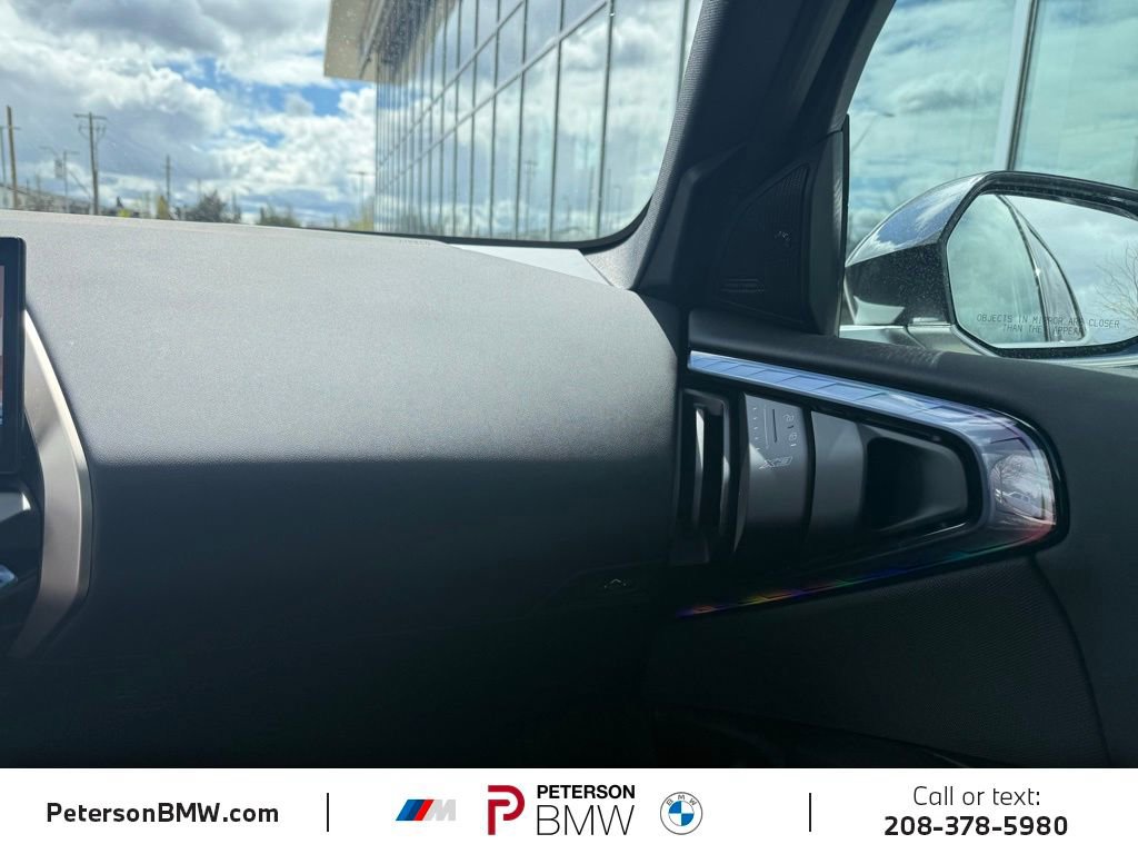 Used 2025 BMW X3 xDrive30i w/ Premium Package image 28