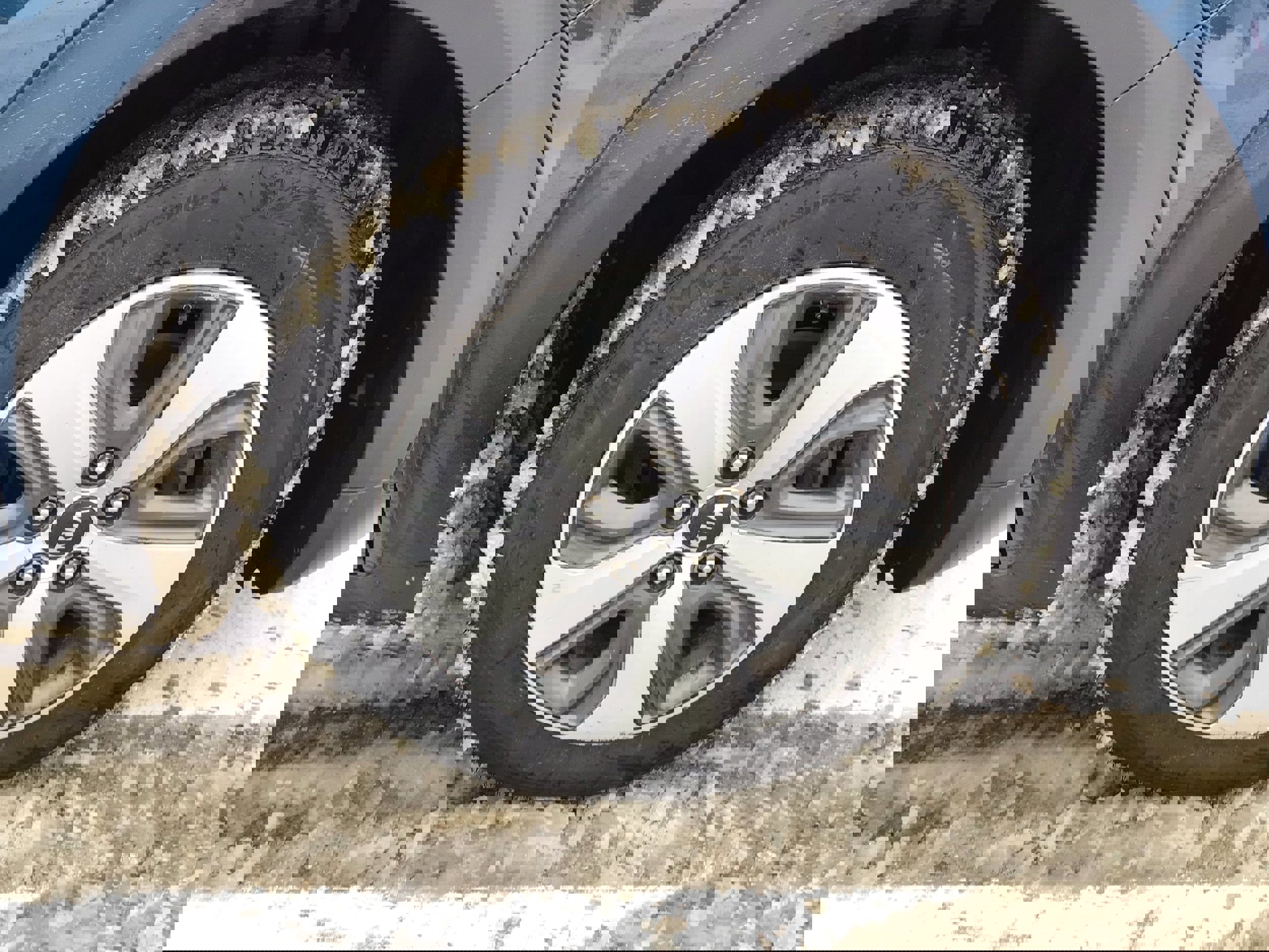 Used 2020 Kia Niro LX image 9